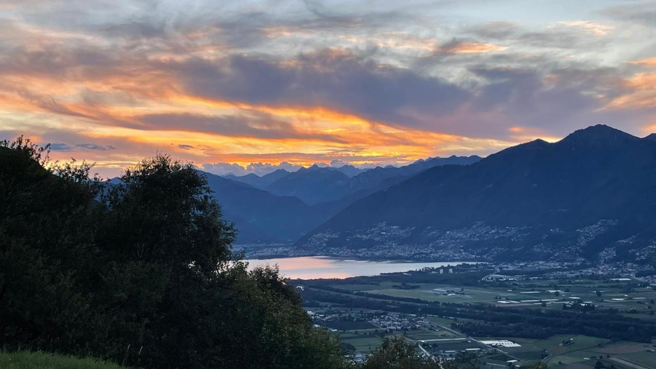 Ferienwohnung Rustico Ai Monti Cadenazzo المظهر الخارجي الصورة