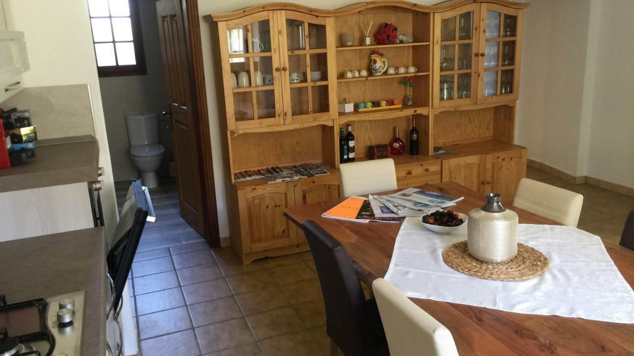 Ferienwohnung Rustico Ai Monti Cadenazzo المظهر الخارجي الصورة